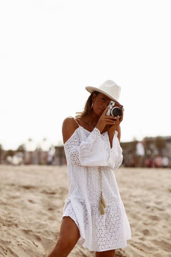 Estepona lace beach dress- White